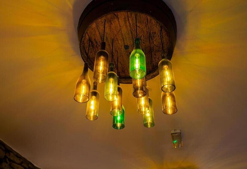 客栈  Grapes Hotel, Bar & Restaurant Snowdonia Nr Zip World