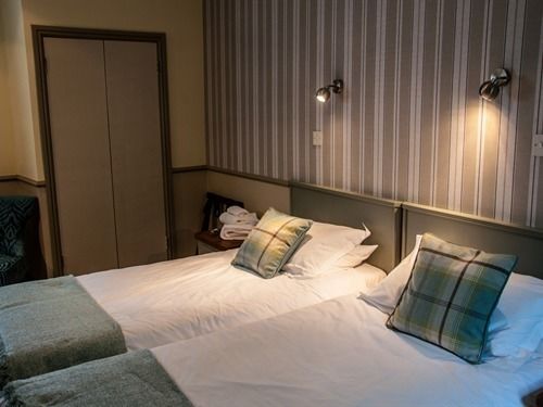 簡易ホテル The White Mare