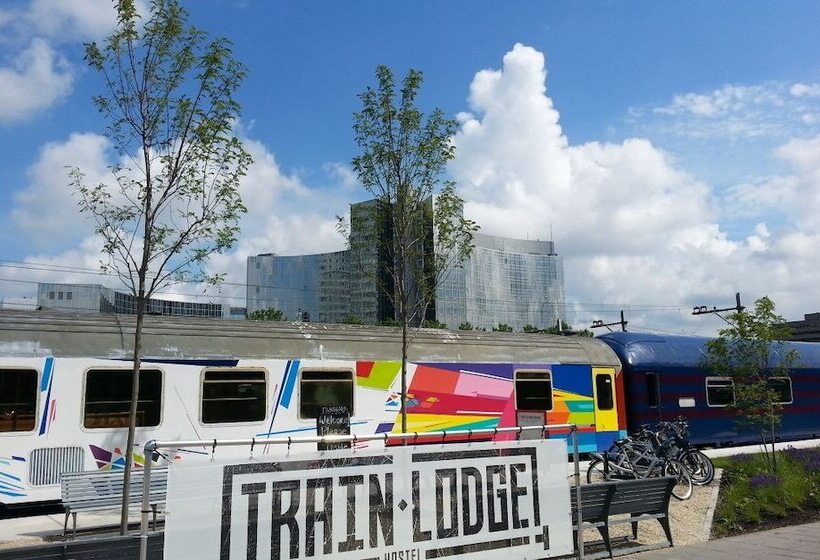 مسافرخانه Train Lodge Amsterdam