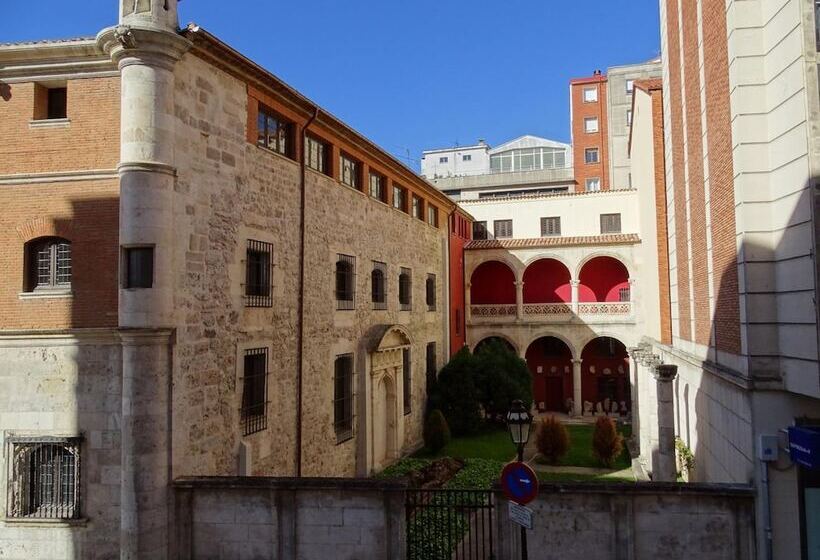 مسافرخانه Urban Burgos