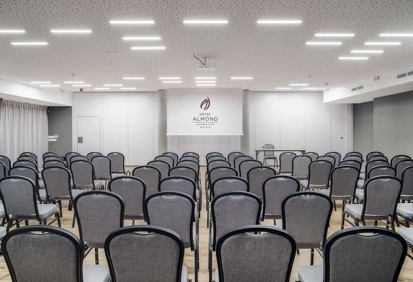 فندق Almond Business & Spa By Grano Gdańsk