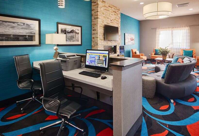 호텔 Best Western Plus Lonestar Inn & Suites