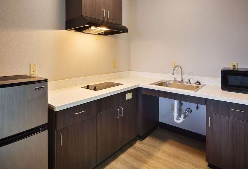 호텔 Best Western Plus Lonestar Inn & Suites