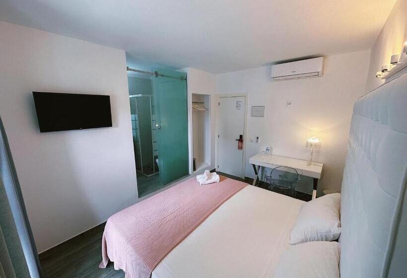 Отель Bhc Boutique Hostal Cala Millor