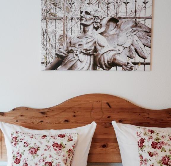 Landfein Big Country House