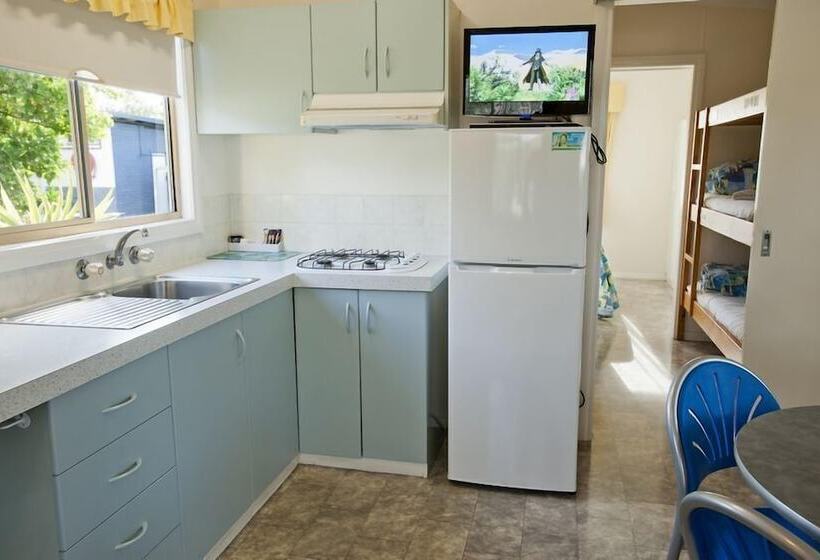 هتل Big4 Breeze Holiday Parks   Busselton