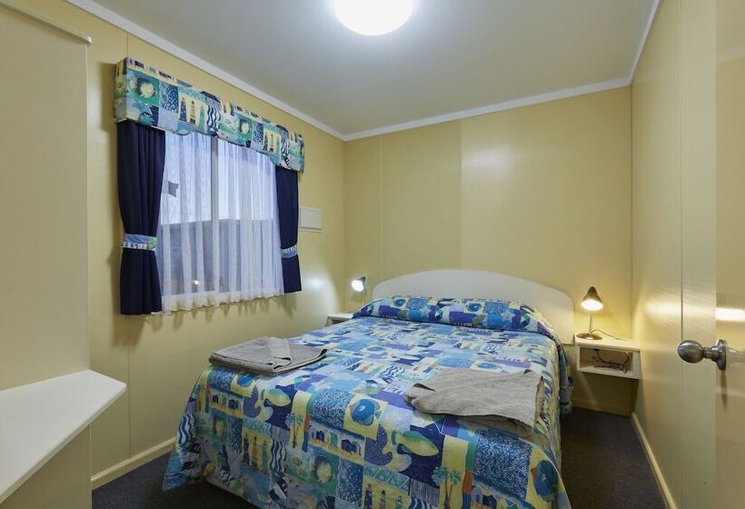 هتل Big4 Breeze Holiday Parks   Busselton