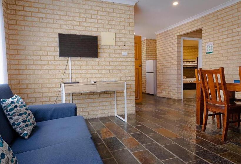 فندق Busselton Villas And Glamping Village