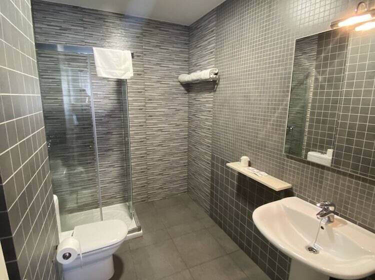 Отель Dpcristal