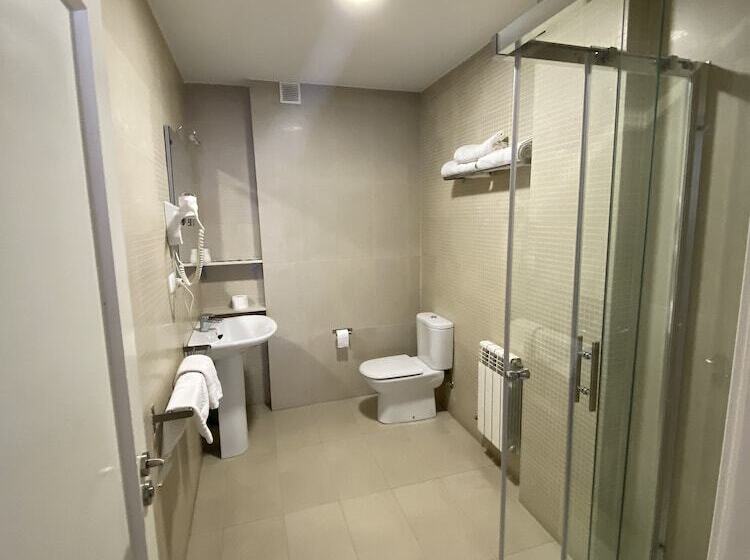 Отель Dpcristal