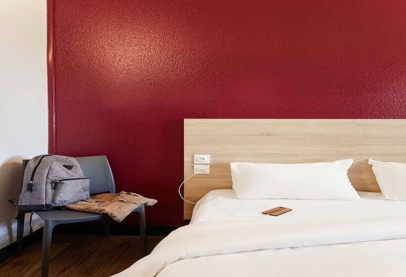 Отель F1 Avignon Nord