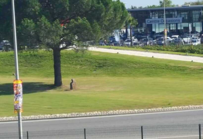 فندق F1 Frejus Roquebrune Sur Argens