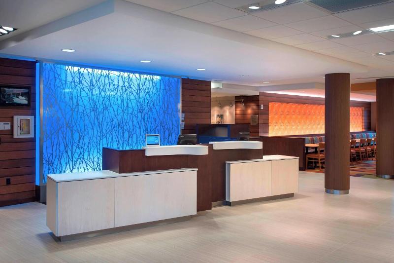 Отель Fairfield Inn & Suites By Marriott Syracuse Carrier Circle