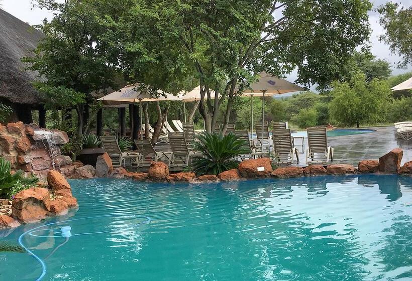 בית מלון כפרי Finfoot Lake Reserve By Dream Resorts