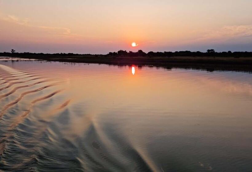 فندق Finfoot Lake Reserve By Dream Resorts