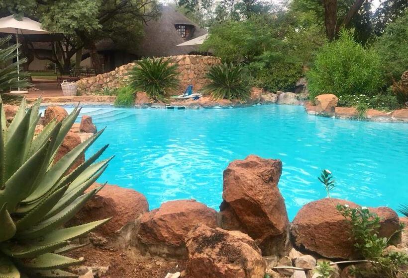 فندق Finfoot Lake Reserve By Dream Resorts