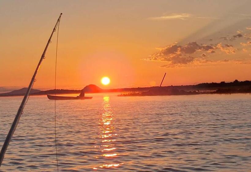 فندق Finfoot Lake Reserve By Dream Resorts