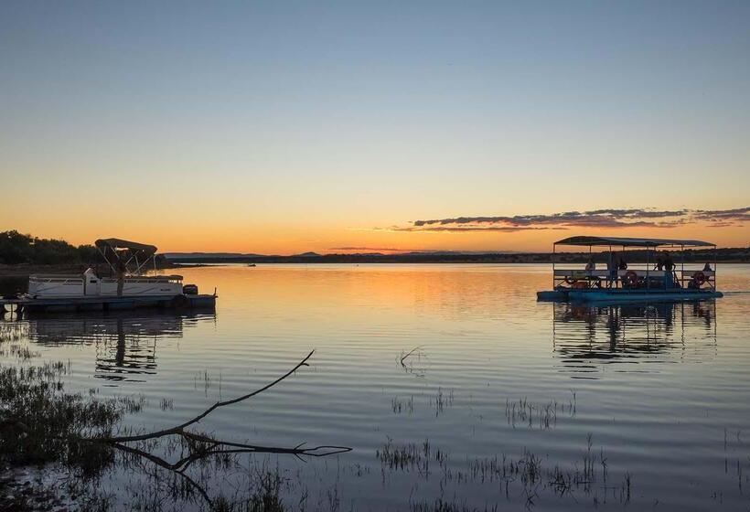 فندق Finfoot Lake Reserve By Dream Resorts