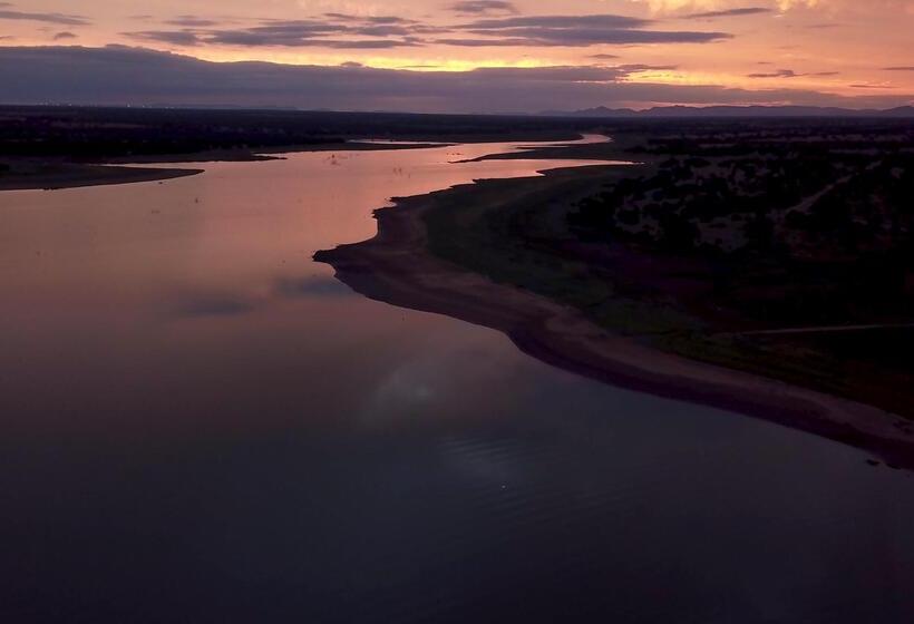 فندق Finfoot Lake Reserve By Dream Resorts