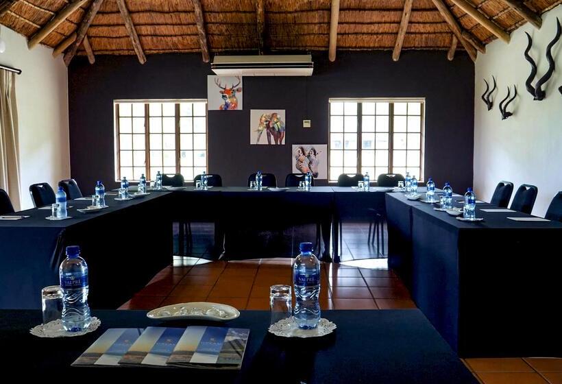 فندق Finfoot Lake Reserve By Dream Resorts