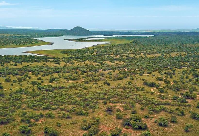 فندق Finfoot Lake Reserve By Dream Resorts