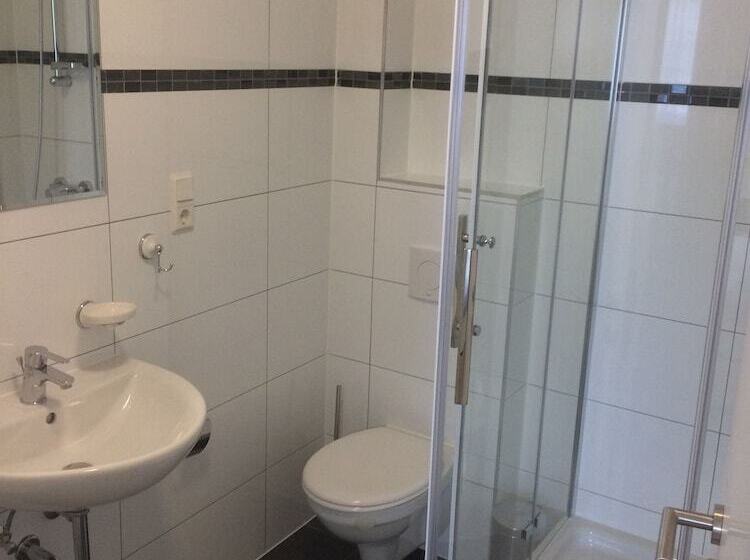 ホテル Gambrinus Dutenhofen