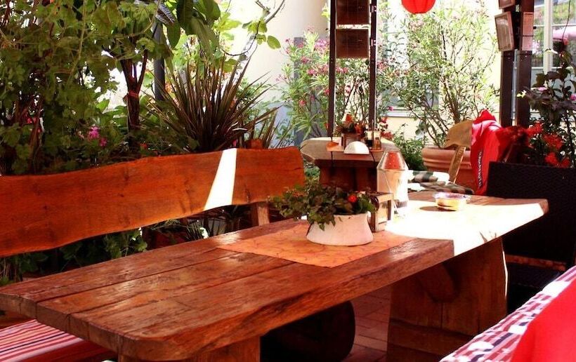 Отель Grambauers Kalit