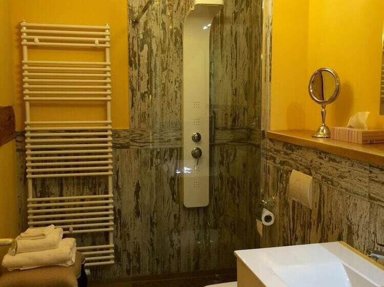 Отель Grambauers Kalit