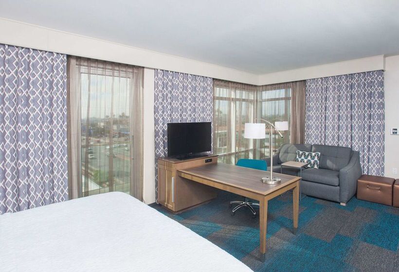 호텔 Hampton Inn & Suites Lax El Segundo