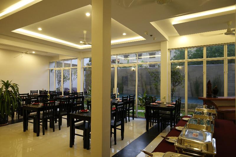 Отель Holy Angkor