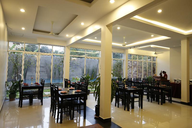 Отель Holy Angkor