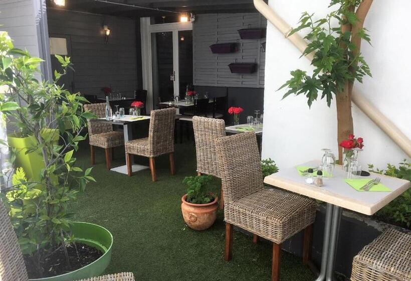 هتل Hôtel Familial L Ostréi