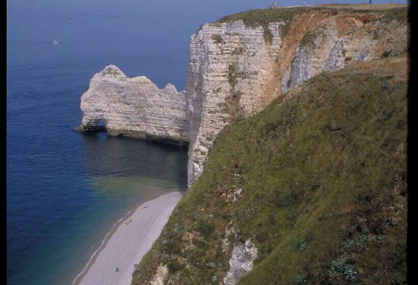 Отель Ibis Budget Fécamp