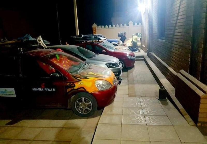 Islambek Hotel & Travel