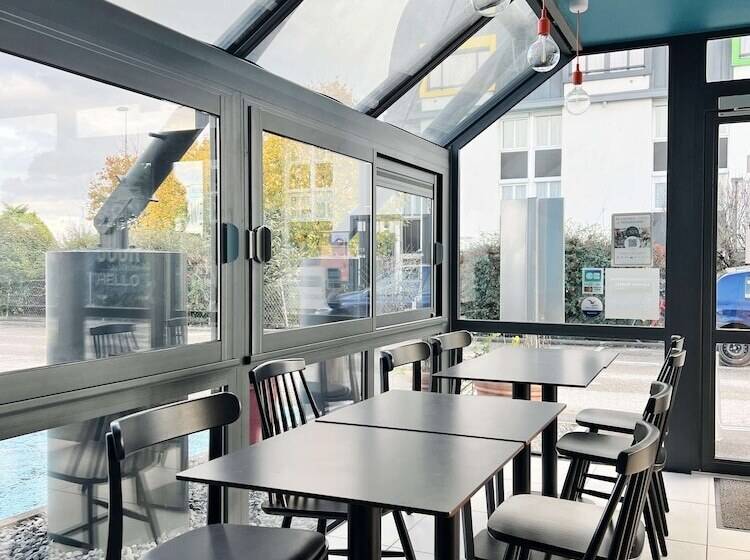 ホテル Kyriad Direct Nevers Nord  Varennes Vauzelles