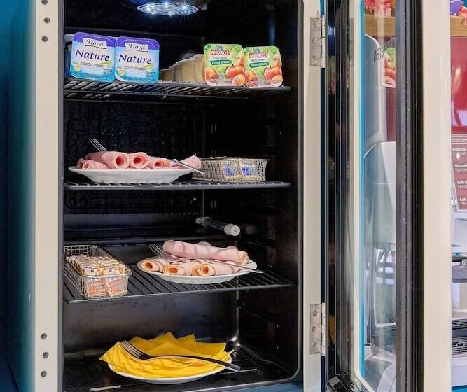 ホテル Kyriad Direct Nevers Nord  Varennes Vauzelles