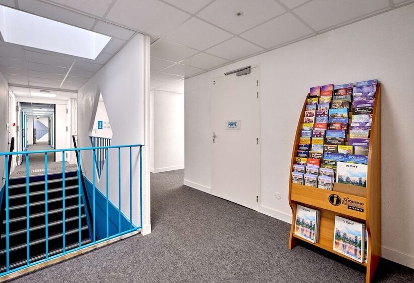 ホテル Kyriad Direct Nevers Nord  Varennes Vauzelles