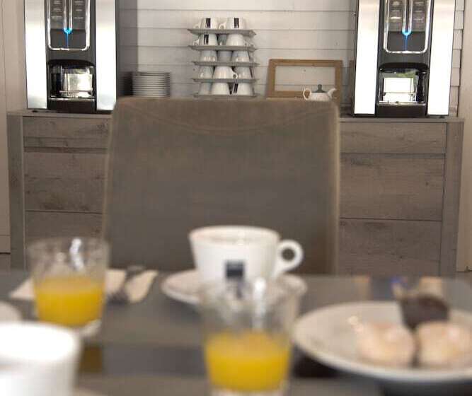 호텔 Hôtel Les Sables D Or