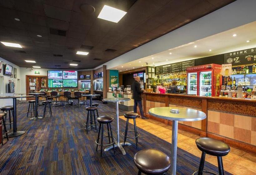 Meadow Inn Hotel Motel