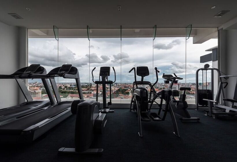 בית מלון כפרי Naki Suites @ Silvertown