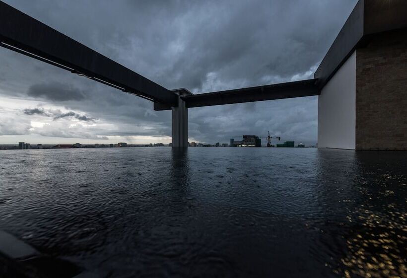 בית מלון כפרי Naki Suites @ Silvertown