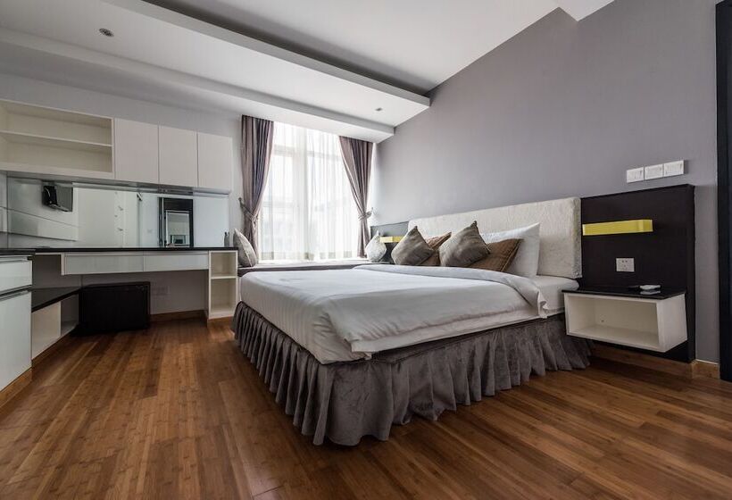 בית מלון כפרי Naki Suites @ Silvertown