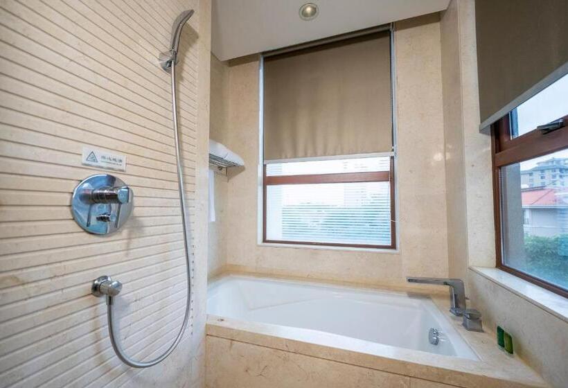 בית מלון כפרי Hnti·narada Sanya Bay Resort