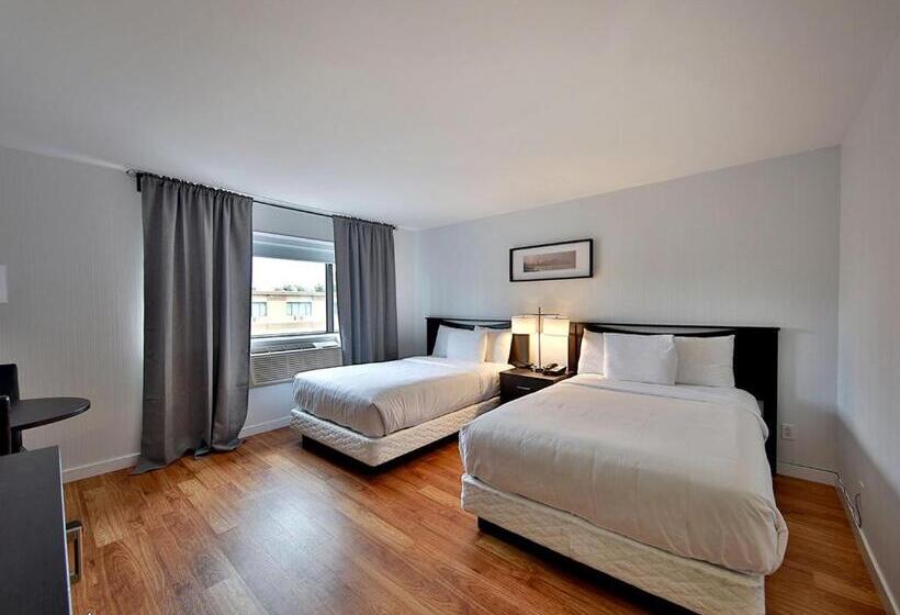 ホテル Newstar Montreal