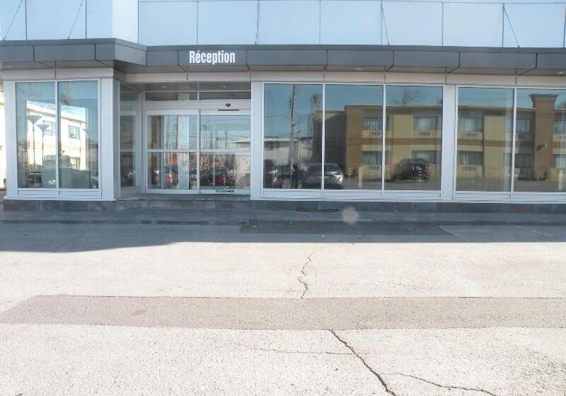 ホテル Newstar Montreal