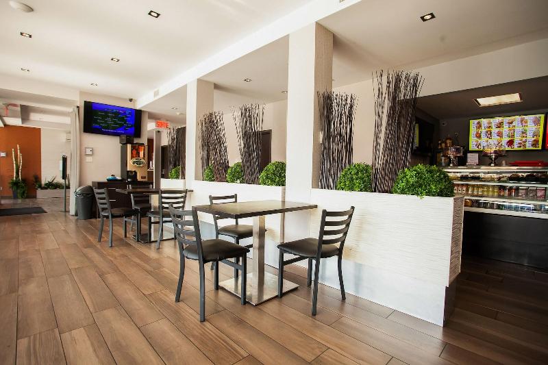 ホテル Newstar Montreal