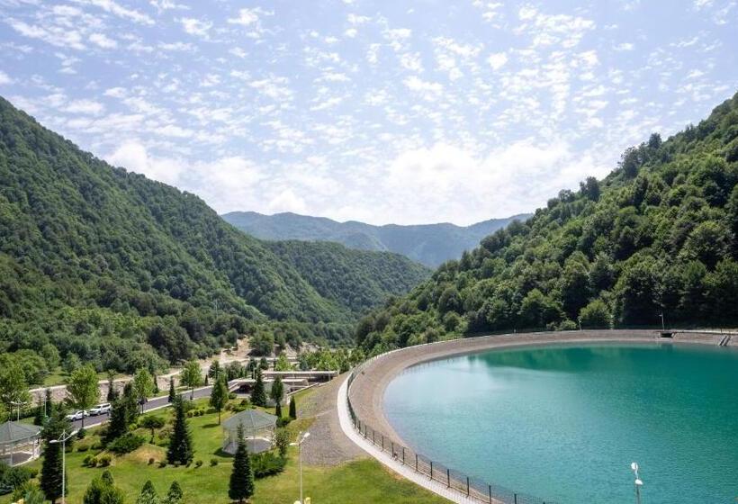 هتل Qafqaz Tufandag Mountain Resort