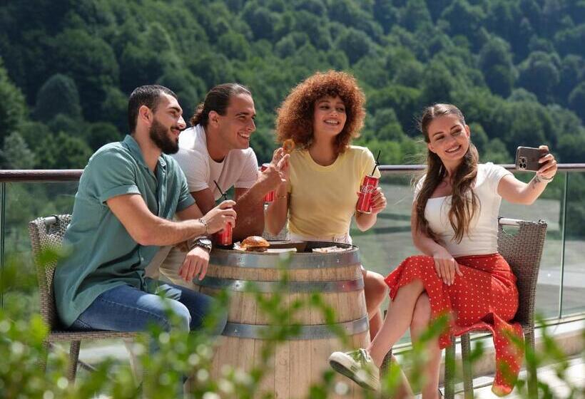 هتل Qafqaz Tufandag Mountain Resort