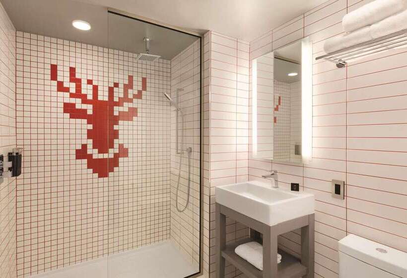 Отель Radisson Red Minneapolis Downtown