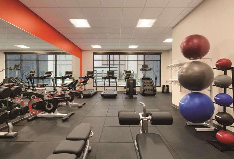 Отель Radisson Red Minneapolis Downtown